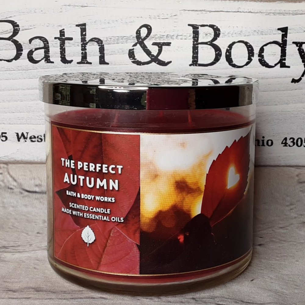 BATH & BODY WORKS HOME 'THE PERFECT AUTUMN' 3~WICK SCENTED CANDLE
